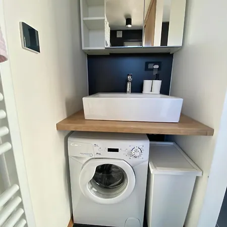 Rok's Mini Penthouse Apartment